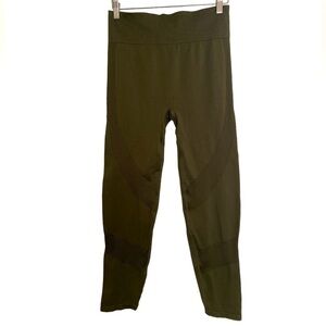 PINK ACTIVE GREEN LEGGINGS SIZE XL